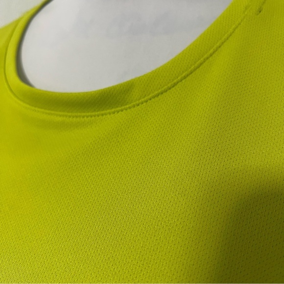 NIKE Fri-Fit Men Large Running Neon S/S Miler Performance T-Shirt DV9315 Cactus - Picture 4 of 6
